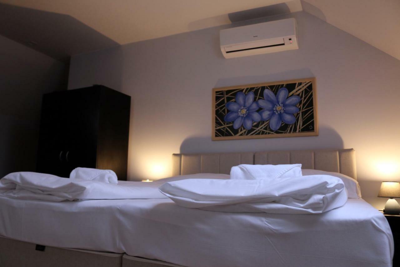 Soerpatika Vendeghaz Hotel บาดัคชอยโตมาย ภายนอก รูปภาพ